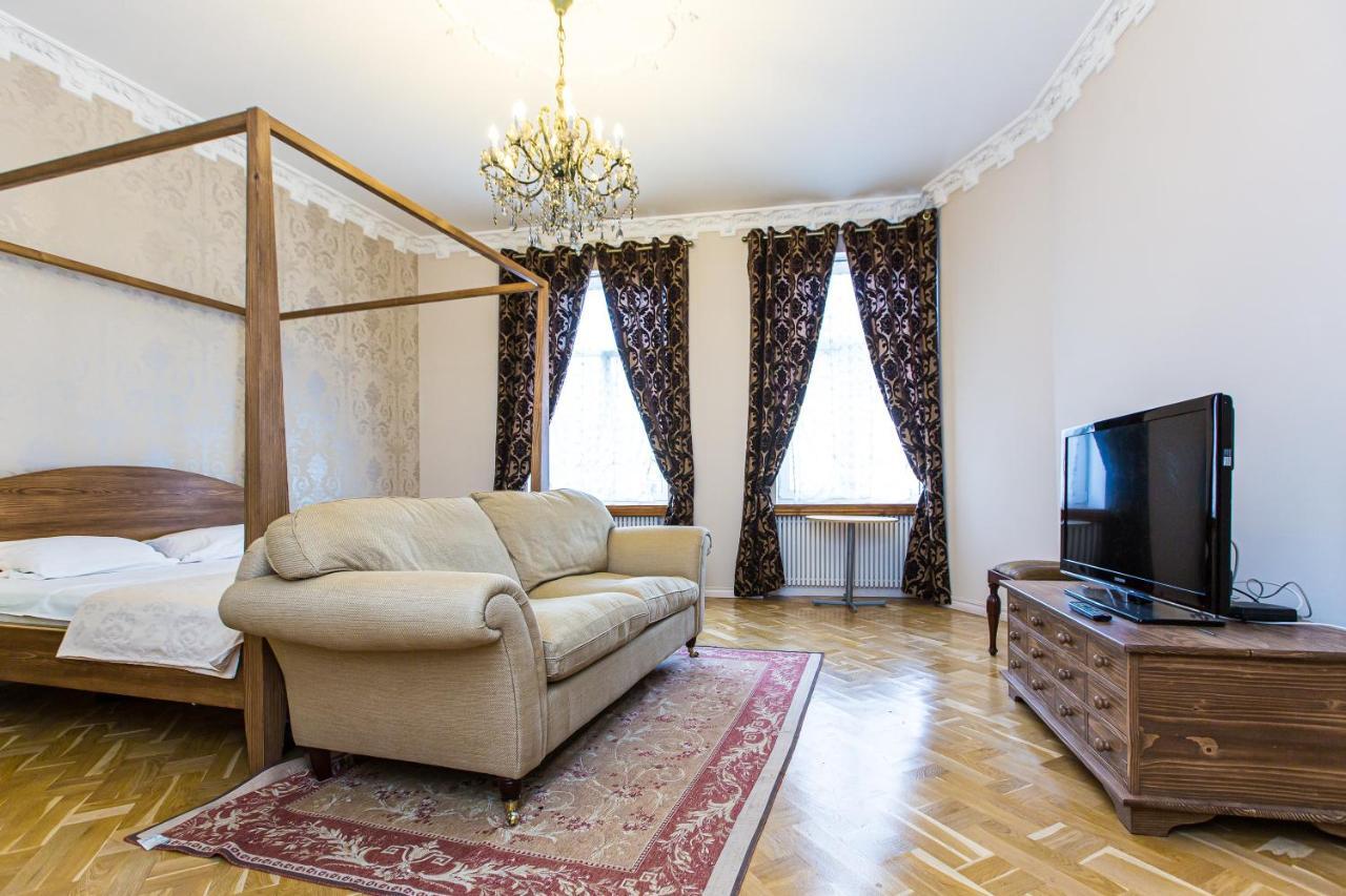 Австрійська Квартира В Центрі На Вулиці Михальчука 5 Lvov Exteriér fotografie