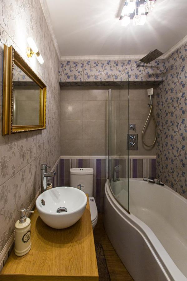Австрійська Квартира В Центрі На Вулиці Михальчука 5 Lvov Exteriér fotografie